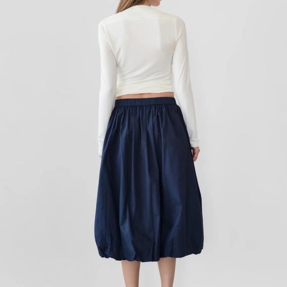 Bubble Midi Skirt in Navy Blue - Picture 2 of 6